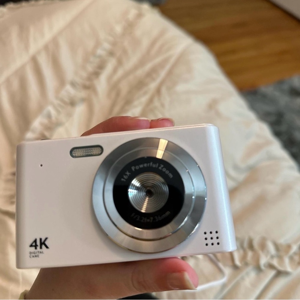 4K Digital Camera with Powerful Zoom - White